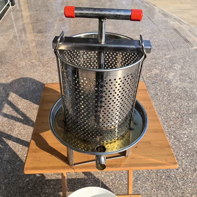 Manual honey Press
